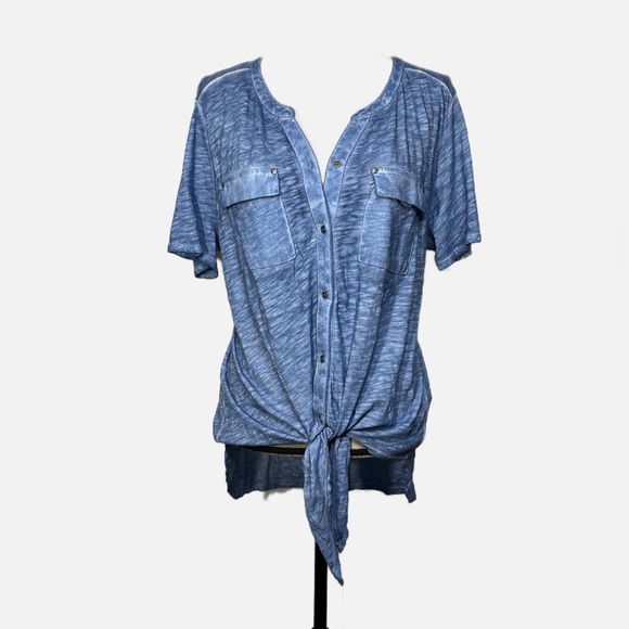 Tops - BLUE DENUM LOOK TIE FRONT HI LOW TOP size Large